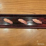 千陽 - 大間産 天然本鮪の大トロのにぎり