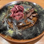千陽 - 短角牛の陶板焼と短角牛の稀少なレバー焼