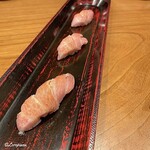 千陽 - 大間産 天然本鮪の大トロのにぎり