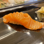 鮨屋 とんぼ - サーモン