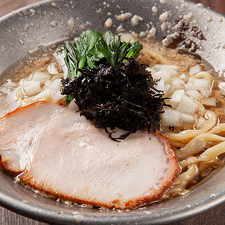 背脂中華そばと餃子 福鳳_0