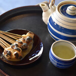 あぶり餅 本家 根元 かざりや - 