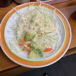 牛八 - サラダ +50円（税込）