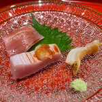 鮨 はち丸 - お造り。旬のお刺身の盛り合わせ