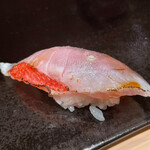 鮨 はち丸 - 金目鯛の握り寿司