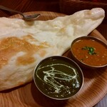 珈琲といんどかれーの店 たんぽぽ - ナン＆豆カレー＆ほうれん草カレー