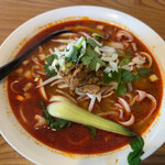 豊味楼 - 麻辣刀削麺