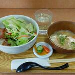 小さな食堂 ヒロ - マグロサラダ丼 (税込)650円 (2022.12.08)