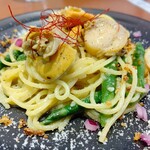 Restaurant Cafe CARO - 【2022.12.8(木)】ホタテとアスパラの味噌バターペペロンチーノ(並盛・180g)1,298円