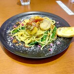 Restaurant Cafe CARO - 【2022.12.8(木)】ホタテとアスパラの味噌バターペペロンチーノ(並盛・180g)1,298円