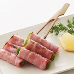 bacon asparagus skewers