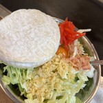 粉々yanen - カマンベールチーズ丸々1個使用した、カマンベールチーズ玉。とろ～っと溶けたチーズがたまらない！