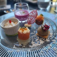 DINING & BAR TABLE 9 TOKYO - 
