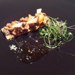 レ セゾン - ジロル茸のギリシャ風薄いタルト、雲丹と鶏のジュレ