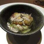 FARM TO TABLE KANBE - Riz 神戸育ちコシヒカリ フォアグラを添えたカブとトリュフの焼きリゾット  淡路鶏コンソメの出汁茶漬け