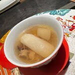 仁修樓 - キヌガサダケのスープ　ほっこり　まったり　お腹が暖まる