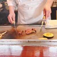 横浜瀬里奈 ステーキドーム - 