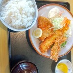 五百川食堂 - アジとイカフライ定食
