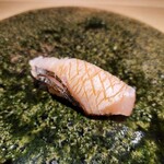 鮨 かぐら - 千葉鰆の炙り