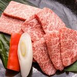 Yakiniku Motobu Bokujou - 柔らかく、甘みのある美味しい沖縄県産黒毛和牛「もとぶ牛」