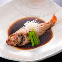 鮮魚の丸一尾煮付け　※ご予約にて承ります。