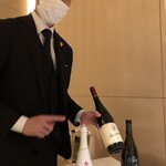 ロオジエ - ソムリエの中村さんは愛知県新城のご出身です☆