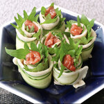 Chilled pork shabu plum cucumber roll