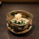 博多 鮨 よこ田 - 春菊和え