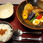 和食レストランとんでん - 料理写真:・北海道日高昆布だしスープカレー1749円