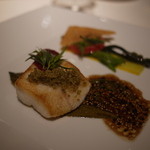 ラ・ロシェル - マナガツオに焦がしパン粉エストラゴン風味乗せ