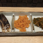 浅野日本酒店SANNOMIYA - ３種盛り／とろ鯖燻製の炙り・鮭明太・ねぎ味噌