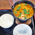 タイ料理 メーパオ - トムヤムクン鍋＋ごはん