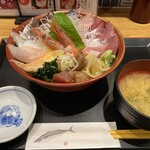 魚菜屋 - 特盛り海鮮丼ランチ