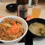 松屋 - いずれなくなるかもしれないサービスの味噌汁　なくならないでほしい