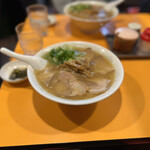 一番星 - 中華そば 800円