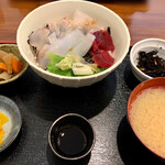Uoichi - 海鮮丼 850円