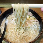 柳家 - 白みそチャーシュー の麺
