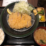 トンカツ洋食酒房 フライ - 特ロース 1400円