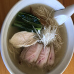 らーめん 光！ - 料理写真:塩ラーメン大盛り100円増し900円