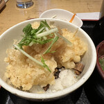 Kamaage Udon Hatsutomi - ■とり天丼定食うどん大盛¥1,080