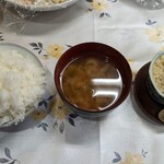 どりーむ - ランチ惣菜セットのごはん・味噌汁・茶碗蒸し