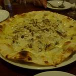 モンドール - ゴルゴンゾーラチーズときのこのピザアップ