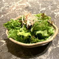 北新地焼肉 きらく - 白トリュフオイルのチョレギサラダ