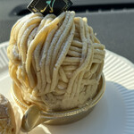 ナッシュカッツェ - サクサクメレンゲに生クリームに和栗クリーム！