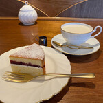 茶室 小雨 - ビクトリアケーキとジャスミンミルクティー
