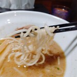 翔鶴 - どんどんと食べ進めます。