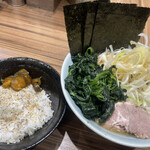 横浜ラーメン 渡来武 - 