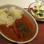 Sakura Kafe Jimbouchou - さくらカフェカレーライス（￥７００）は、よもだそばとのコラボレーションでした。