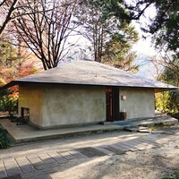 エヴァム・エヴァ・ヤマナシ・アジ - 