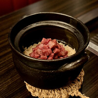 焼肉うしごろ 銀座並木通り店 - 牛ヒレの土鍋ご飯
